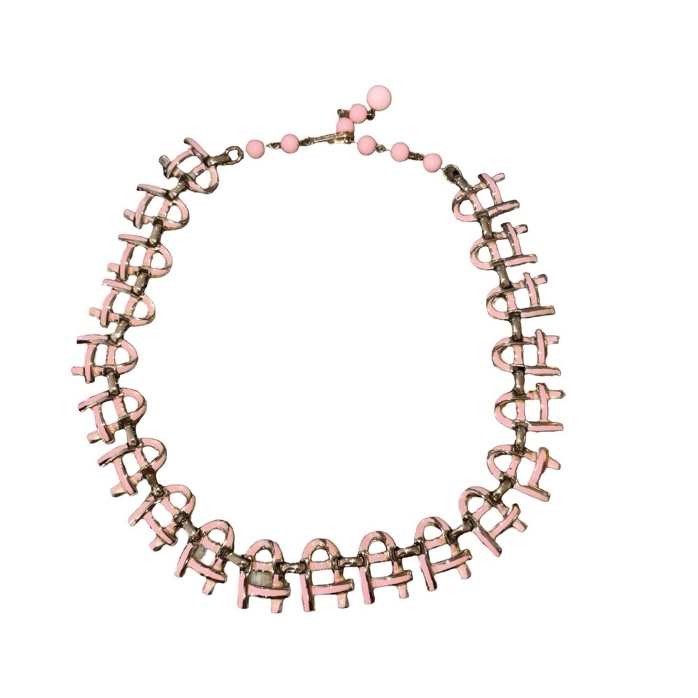 Vintage 1950s Coro Pink Enamel Gold Tone Basket Weave Necklace 16” adjustable - Picture 5 of 9